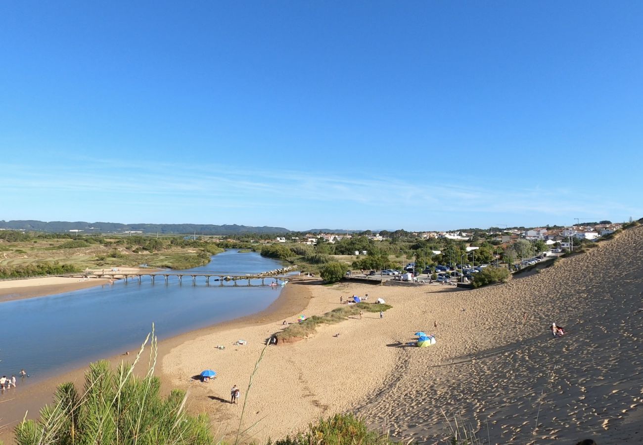 Villa em Salir do Porto - Villa Atlântico - Villa de Férias com Piscina Privada e Jacuzzi com Vista By SCH