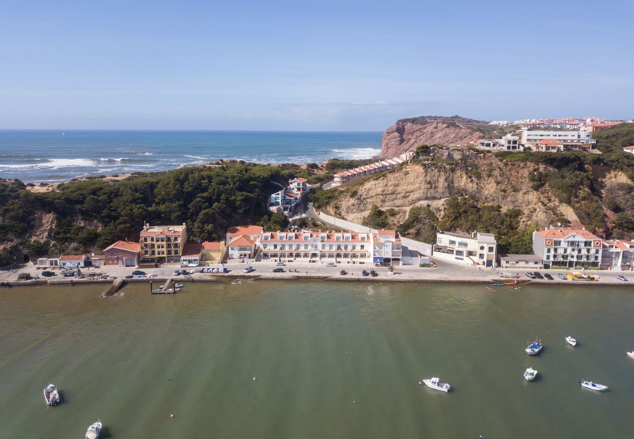 Villa em São Martinho do Porto - Villa Floresta - Villa de Férias com Piscina Privada By SCH