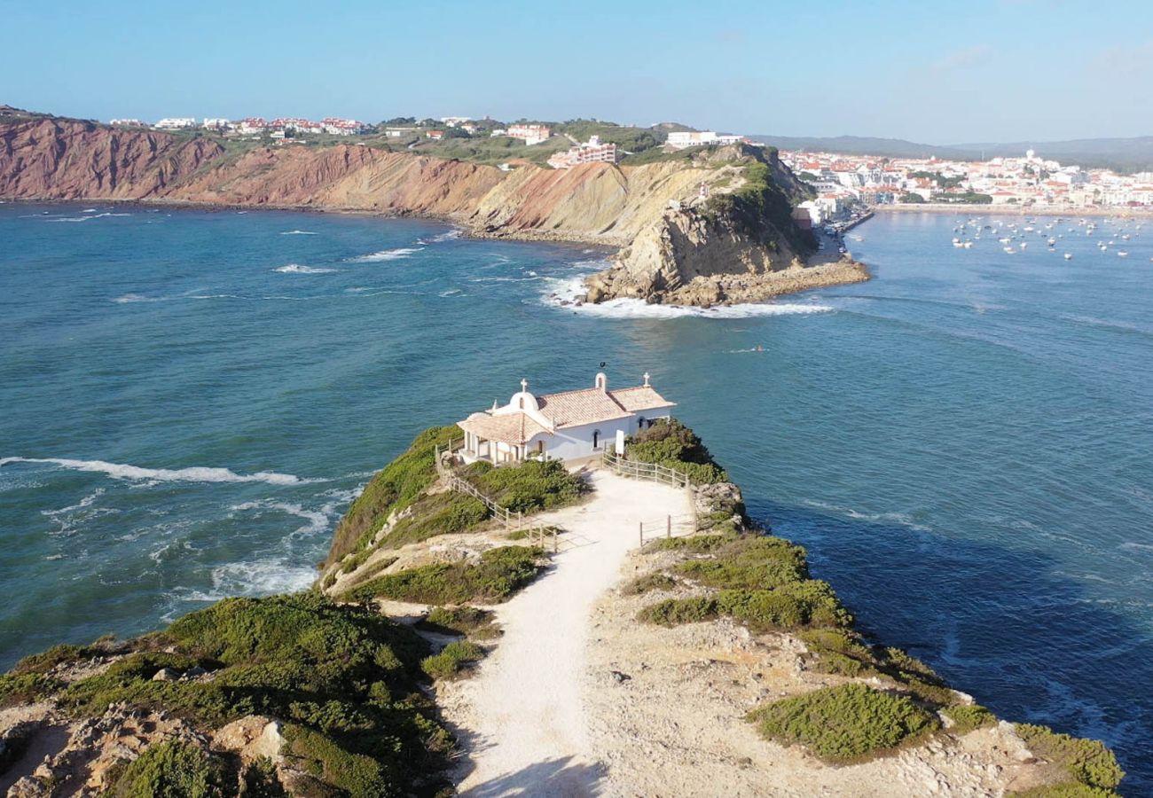 Villa em São Martinho do Porto - Villa Paraíso - Villa de Férias com Piscina Privada By SCH