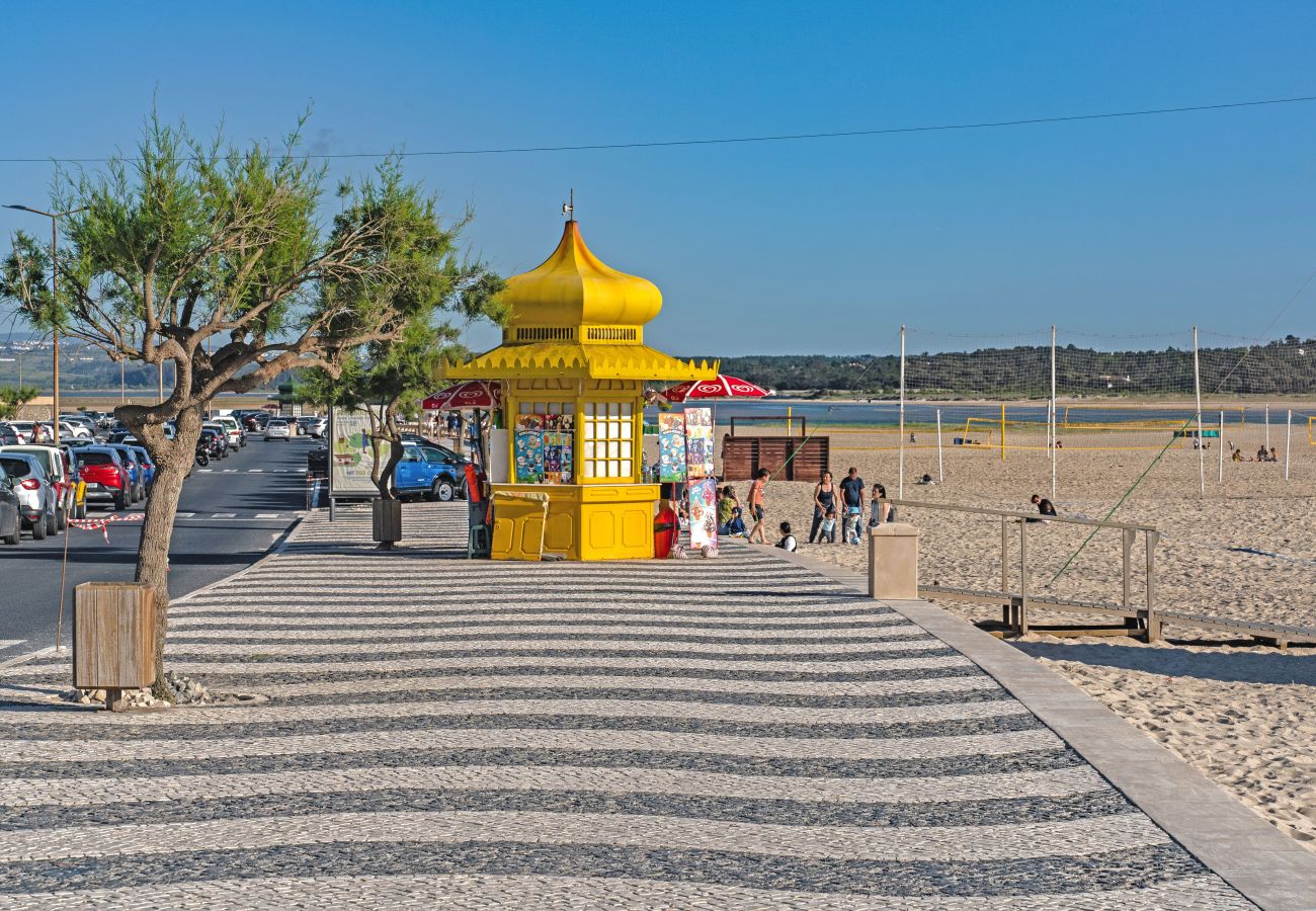 Villa em Serra do Bouro - Casa da Serra - Villa de Férias com Piscina Privada By SCH