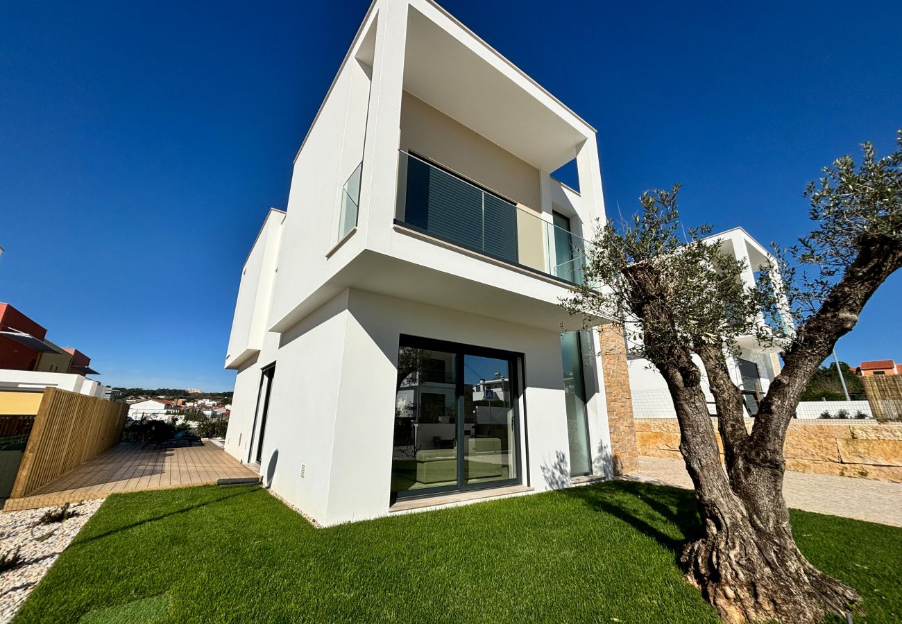 Casa com piscina privada Foz do Arelho, SCH, Portugal