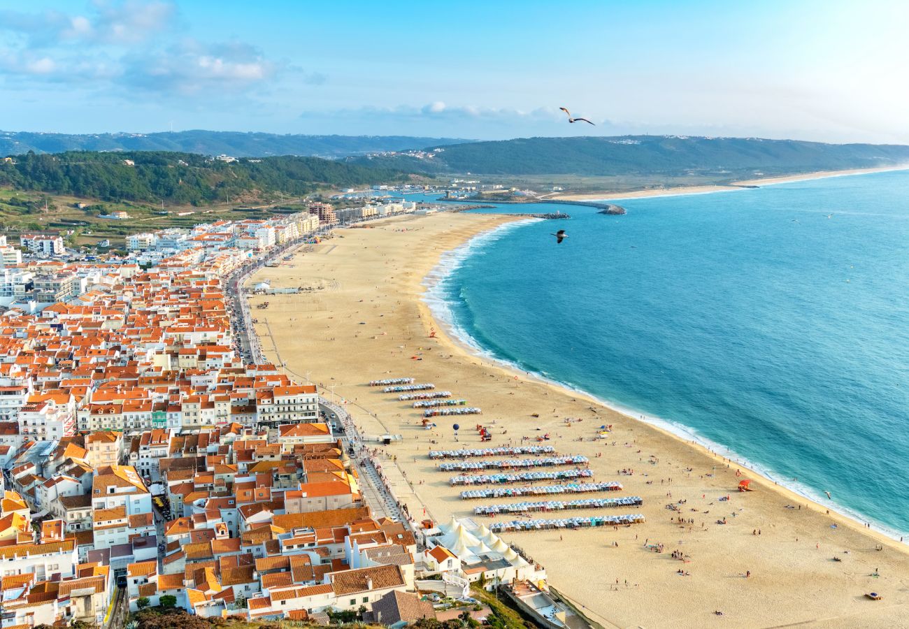 Ferienwohnung in Nazaré - Caminho Real S - T2 Ferienwohnung mit Blick auf den Strand von Nazaré By SCH