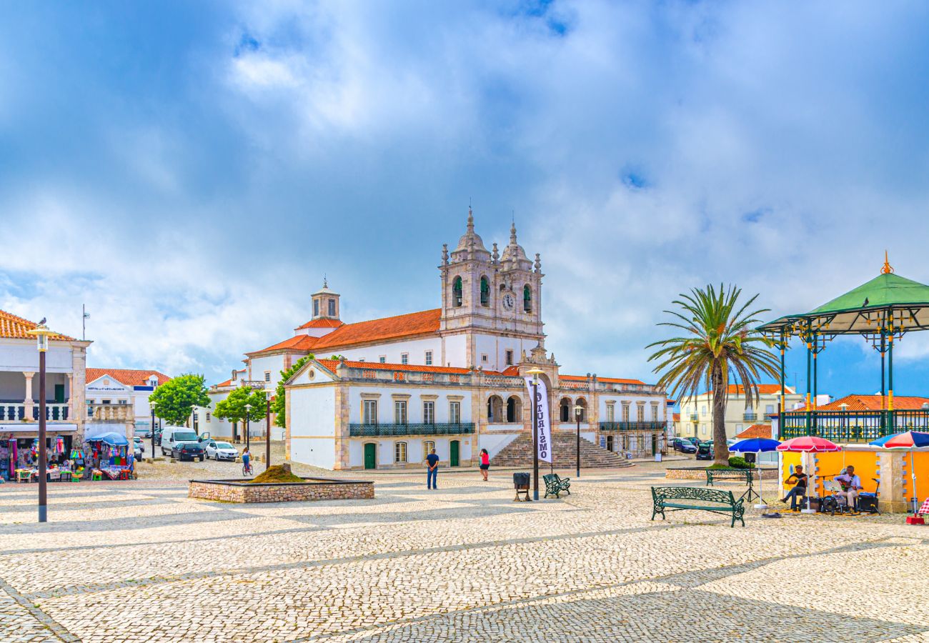 Ferienwohnung in Nazaré - Caminho Real S - T2 Ferienwohnung mit Blick auf den Strand von Nazaré By SCH