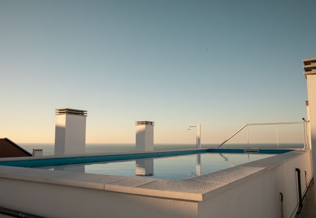 T2-Wohnung, Pool, in der Nähe von Praia da Norte, Nazaré.