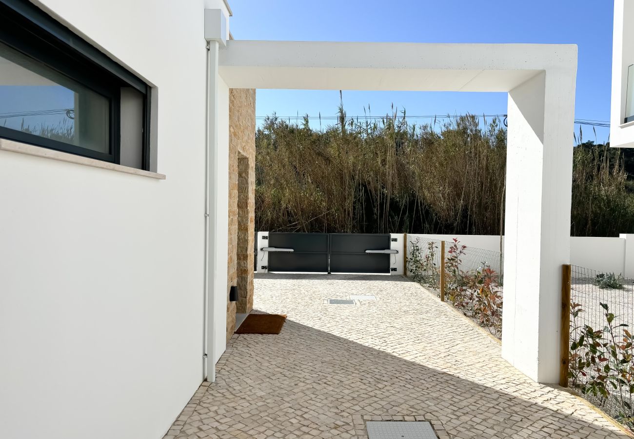 House with private pool Foz do Arelho, SCH, Portugal