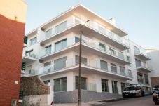 Apartamento T2, piscina,ubicación céntrica,cerca Praia da Norte,Nazaré