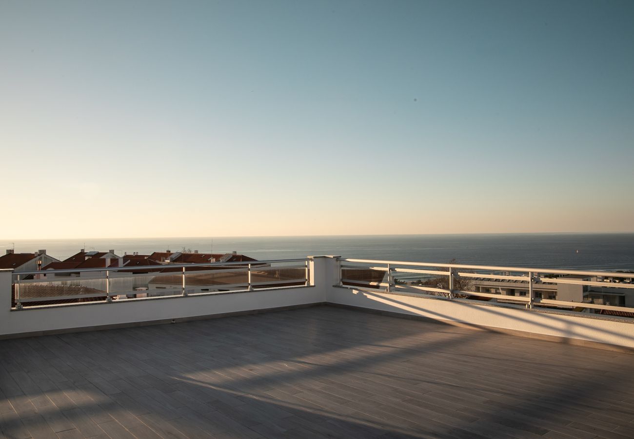 Appartement T2,piscine,situé au centre, près de Praia da Norte, Nazaré