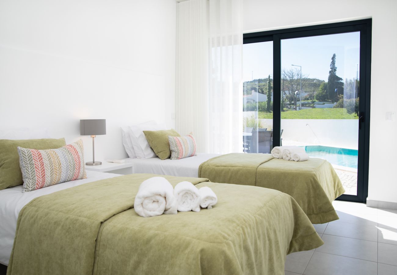 Villa, 3 chambres, vue sur les montagnes, piscine, plages, Portugal