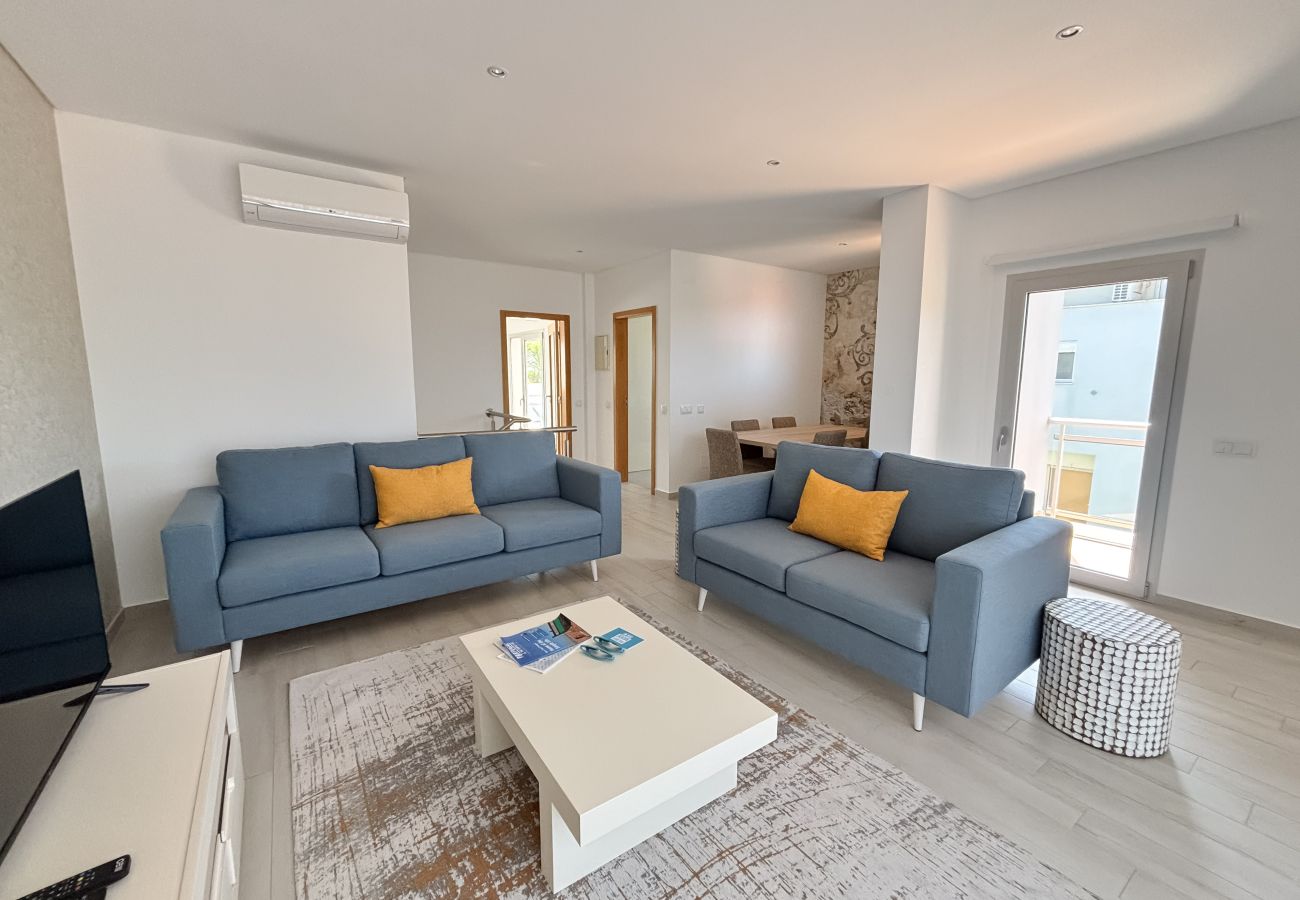 Villa a Nazaré - Casa 3 Camere da letto con vista mare e piscina - Ideale per famiglie