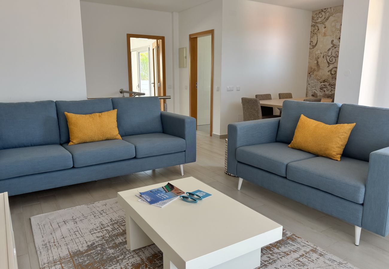 Villa a Nazaré - Casa 3 Camere da letto con vista mare e piscina - Ideale per famiglie