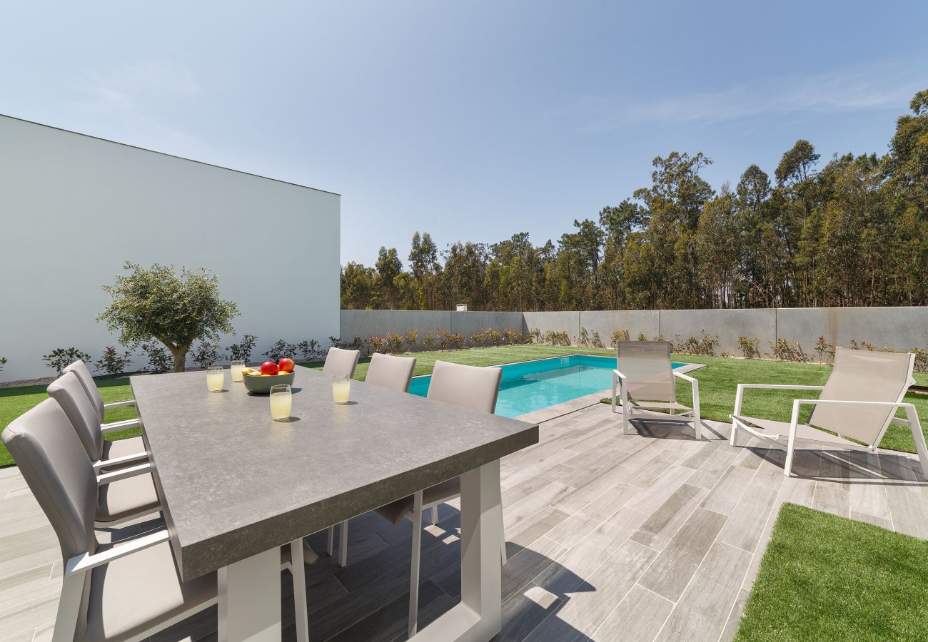 Villa a São Martinho do Porto - Villa Paraíso - Villa de Férias com Piscina Privada da SCH