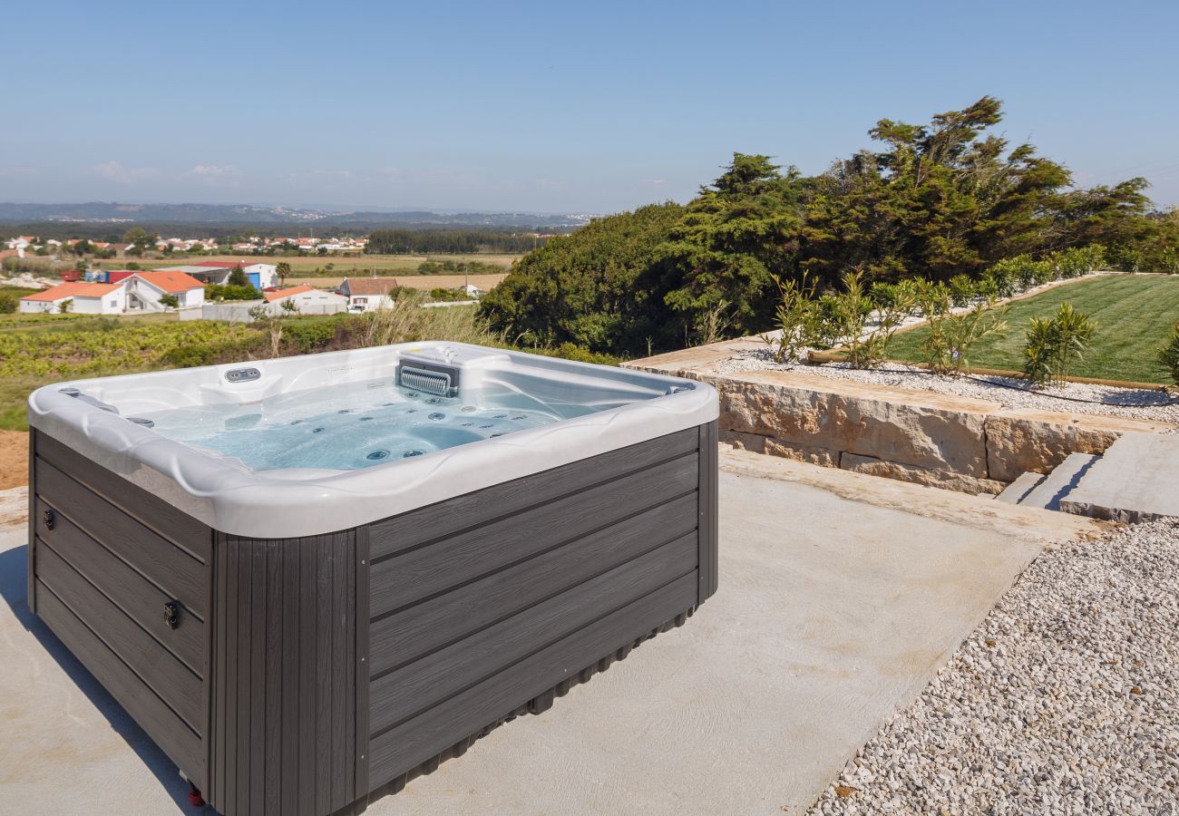 Villa a Serra do Bouro - Villa Natureza - Villa de Férias com Piscina Privada e Jacuzzi da SCH