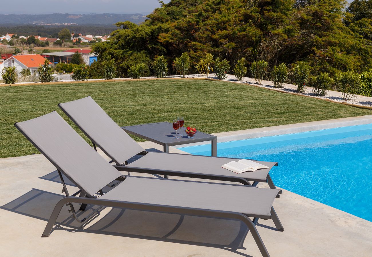 Villa a Serra do Bouro - Villa Natureza - Villa de Férias com Piscina Privada e Jacuzzi da SCH