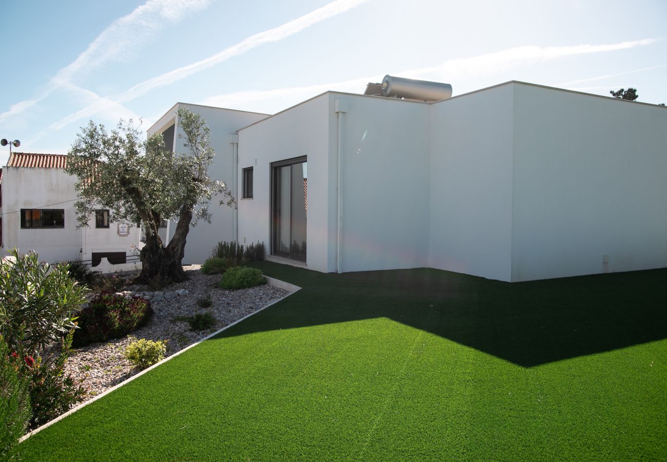 Villa a Serra do Bouro - Casa da Serra - Villa de Férias com Piscina Privada da SCH